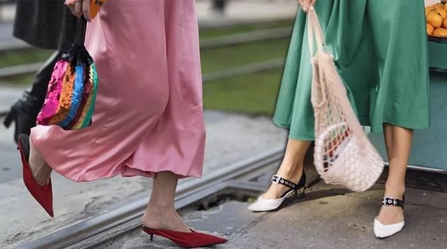 时髦办｜我的大长腿，是尖头深V穆勒鞋宠出来的！