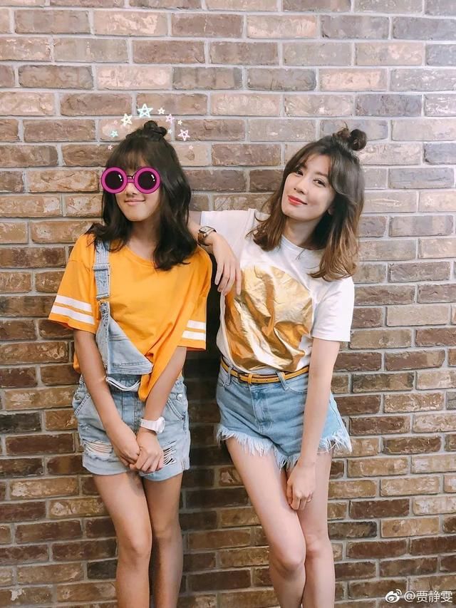 有了这些爱抢镜的萌娃，辣妈们连凹造型都省了！