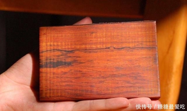  树木■与紫檀同等价值的树木，木质密集有香味，却经常被农民当