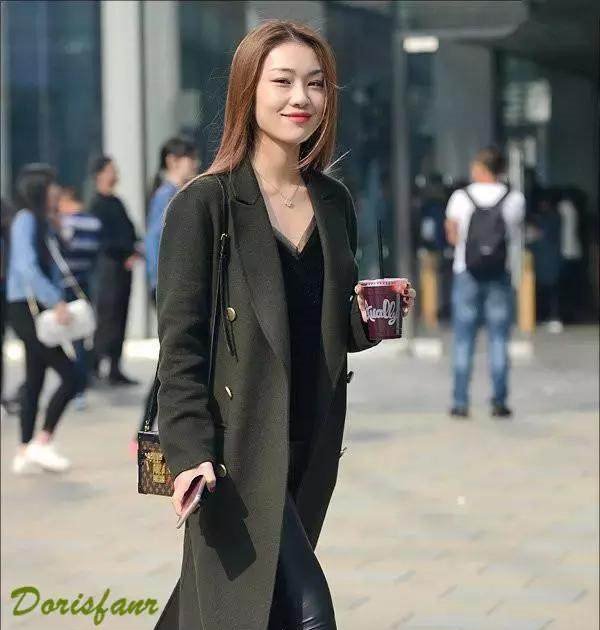 街拍美女北京三里屯 VS 上海步行街 哪里的美女穿着更好看