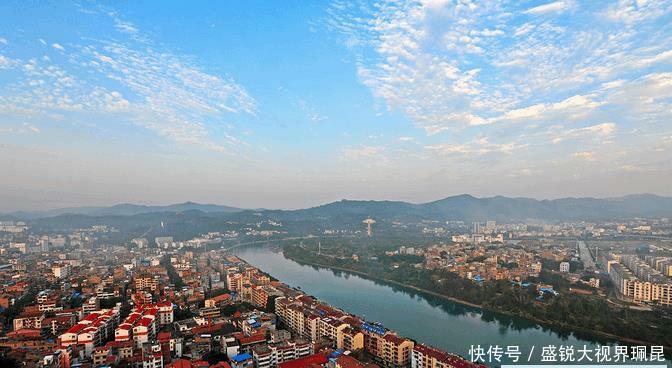 广西面积最大的地级市, 坐拥高铁和机场, 现为四线城市