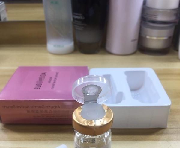 在药店这俩种水，分分钟美白淡斑，就是因为太便宜被很多人忽视!