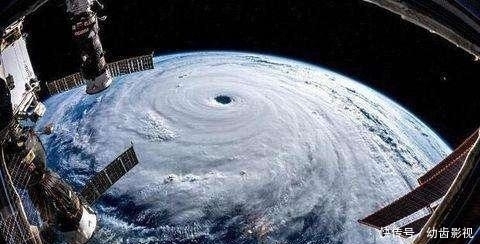 “利奇马”（超强台风），红色预警！太空视角令人炫目的“风眼”