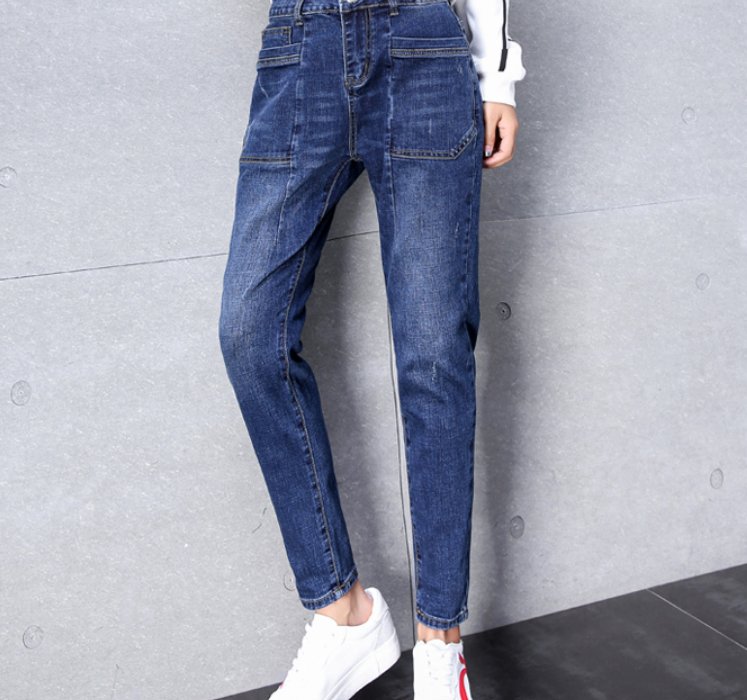 这才是早秋流行“小衫+半裙短小”,赶紧来看看下面女人,超美嫩