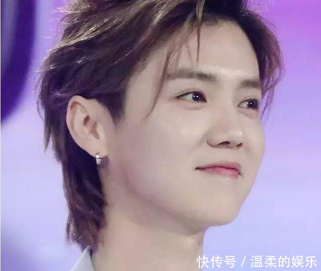 鲻鱼头太难看，这个发型男女明星谁留谁丑，唯独他留了百看不厌