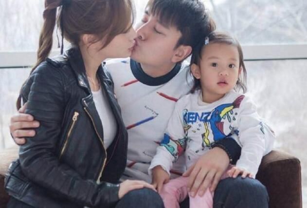 卓伟再爆李小璐猛料，明星苦不堪言，网友：难道没人管了吗？