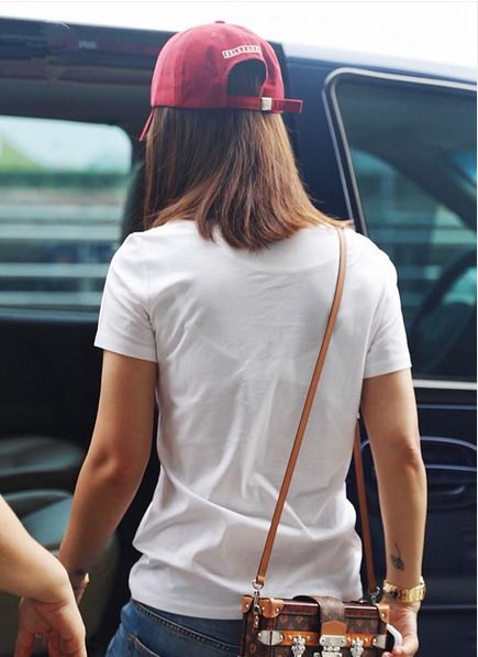 林心如一身行头超73万，却穿出了73块效果，网友:真的相信她42啦