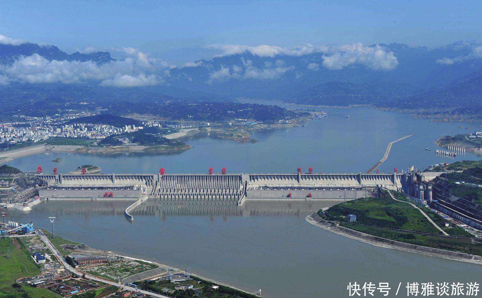 耗资两千亿，世界最大清洁能源基地中国建造，减排二氧化碳五亿吨