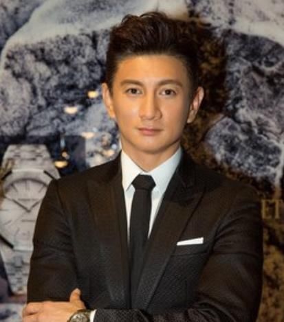  #吴奇隆#娱乐圈“本以为是长辈，其实是同岁”，忍得了吴奇隆，忍不了最后一对