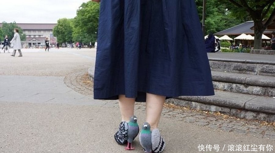  大妈|女子穿自制高跟鞋喂鸽子，老人看到后，以为她在虐待鸽子