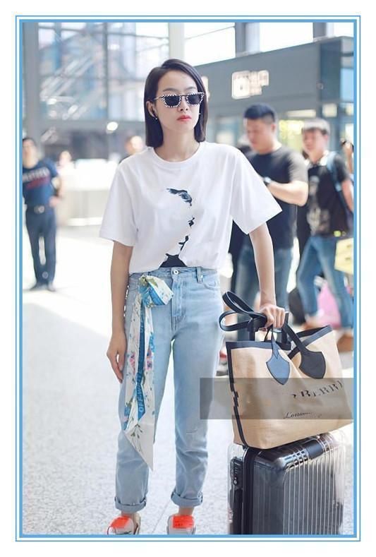 丝巾系脖子上已经过时了？宋茜直接挂裤子上，简直时髦到刮目相看