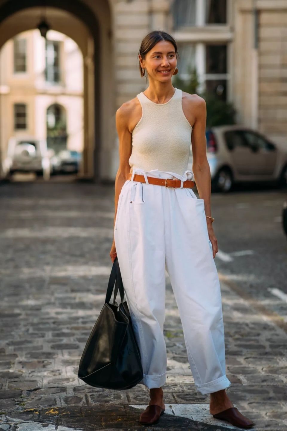 天气热skr人了你却还在害怕穿吊带?挑对了才能拯救身材!