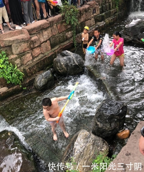 成都古镇多！为何黄龙溪非去不可？