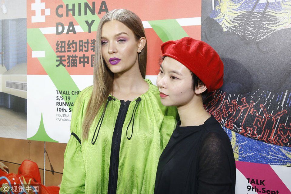 2019春夏纽约时装周:90后中国设计师 Angel Chen秀 街舞选手陈妍