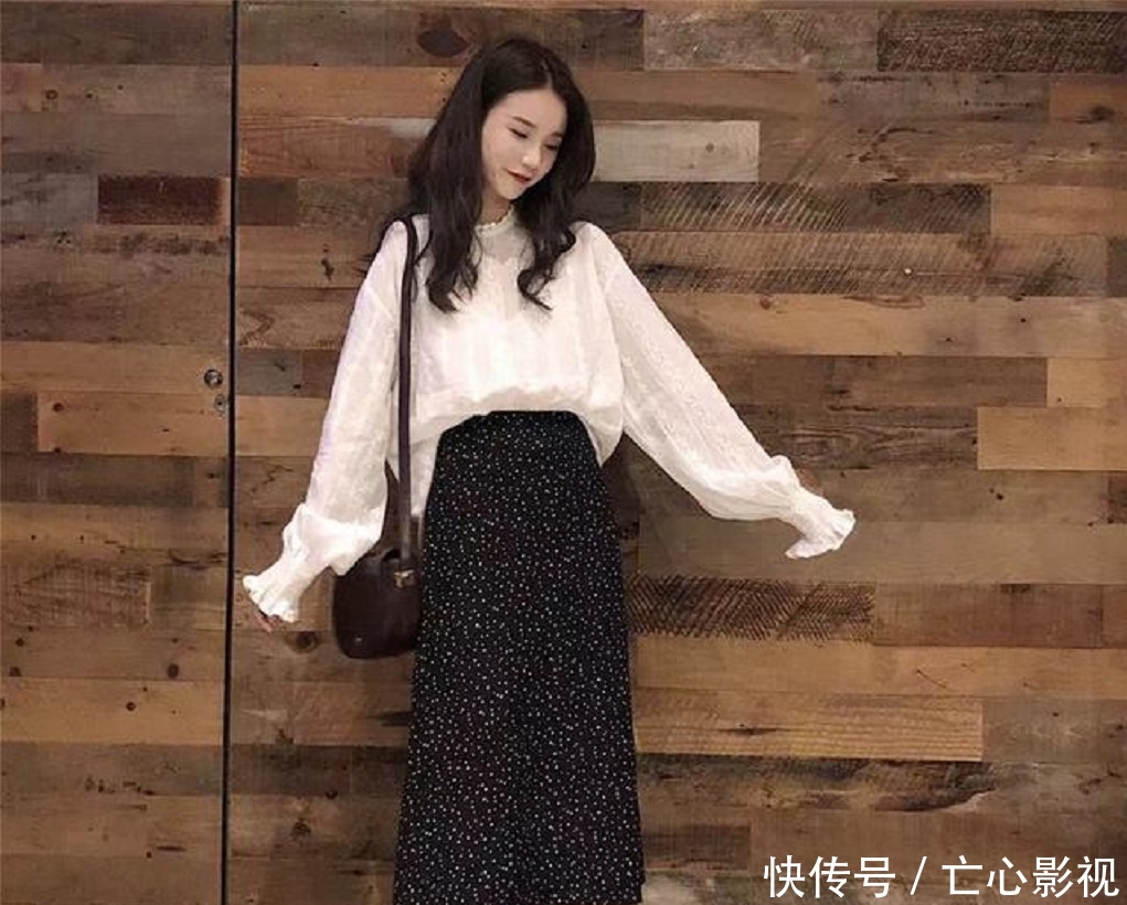  『半身裙』春季超火的衬衫+半裙穿搭，照着穿不要太有气质了！