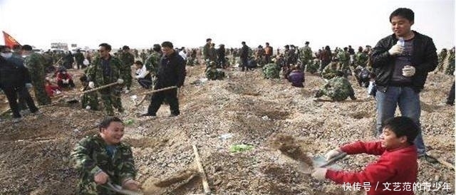  当中：国家在塔克拉玛干沙漠，投资上亿种下胡杨林，如今变成什