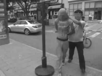 辟谣！网传残忍的黑社会火拼视频？真相是...