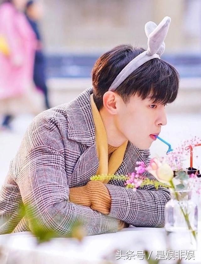 《一千零一夜》邓伦的十五套衣服，第七套贵气，第十套最帅！