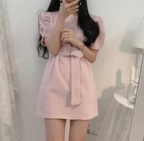  [凸显]春季怎么穿才美呢？轻熟风完美诠释时尚，凸显你的女人味