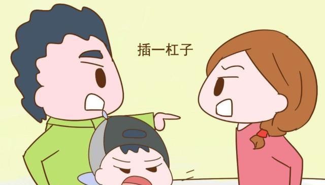  孩子：父母当孩子面吵架时，娃若有这几种表现，暗示着是情商不一般