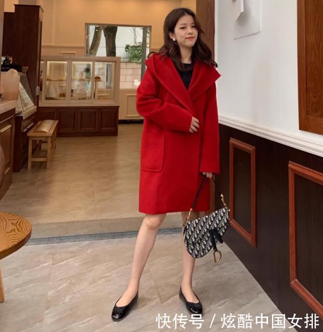  [显瘦]2020年很流行的“中国红”，这样穿才是最美！