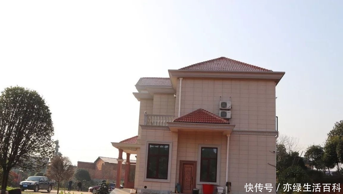  建房：建房申请不批，老宅翻盖也不准？老农：村干部这规定合理