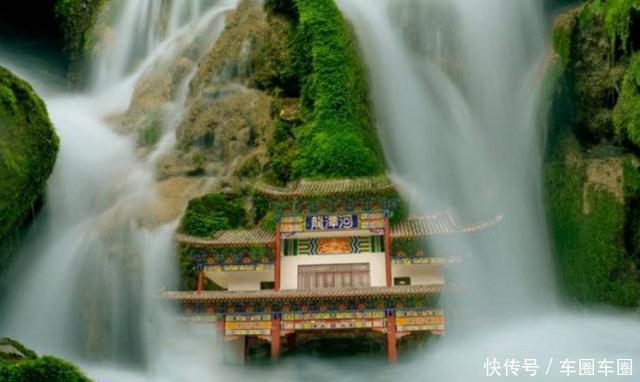 湖北一个被陕西三面包围的县，距离武汉500多公里