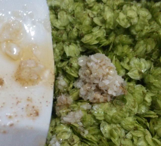  榆钱■榆钱窝窝头，怎能错过如此美味
