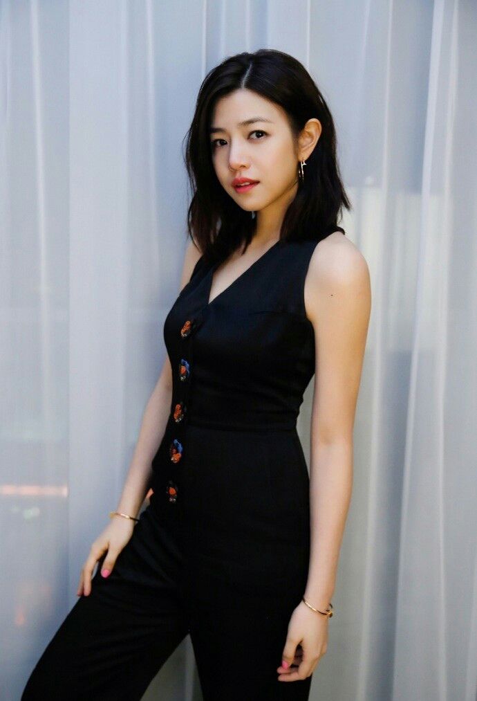 任时光匆匆流去，你还是那个甜美可爱的“沈佳宜”