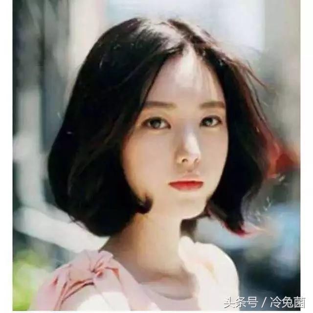 走,“做头发”去,带你去做一款2018年流行的“半头烫”啊