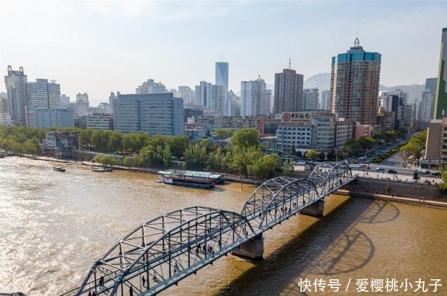  「唯一」它是黄河上修建最早，也是唯一保存至今的钢架桥，今年