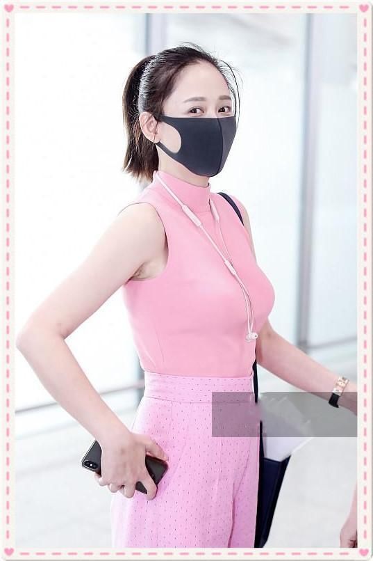 当86斤赵丽颖和106斤陈乔恩同穿一身粉，网友：瞬间没了减肥勇气