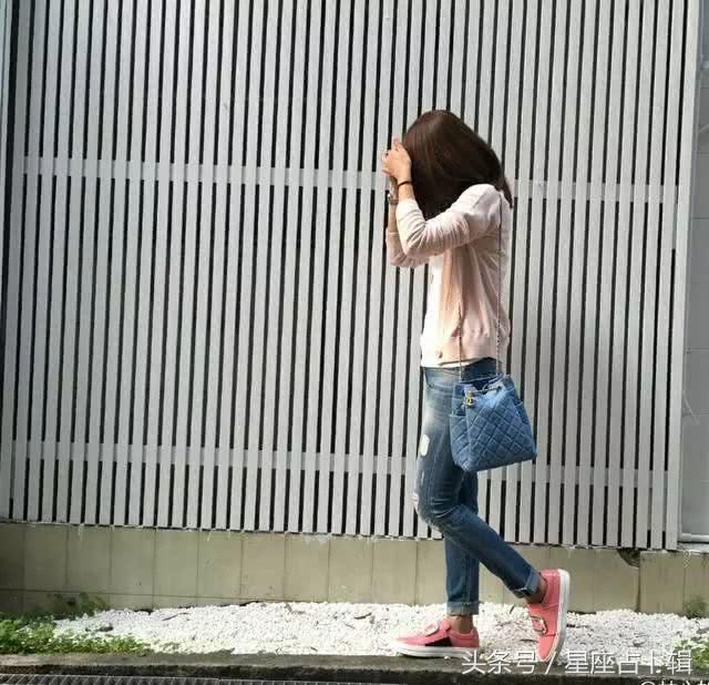 林心如近照似老太太，不化妆就原形毕露，穿衣也很丑