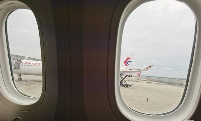  「公司」无奈重新安排行程，却意外打卡东航云南公司的第一架789，值了！