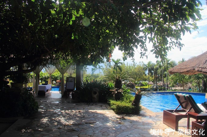 因大海到三亚，爱上大海