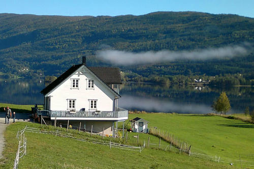 世界上禁止出生和死亡的地方，是世界最大的种子库，对中国免签