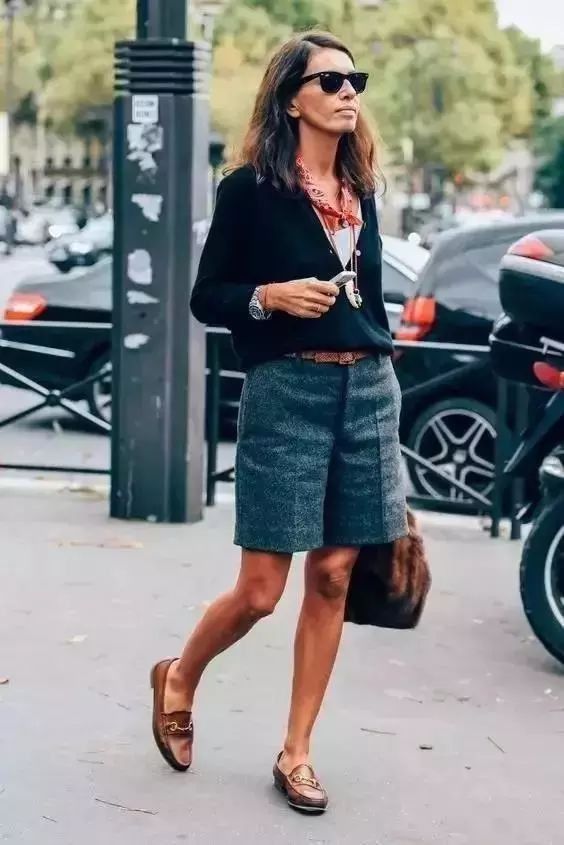 除了牛仔短裤，这个夏天还有很多其他时髦选择!