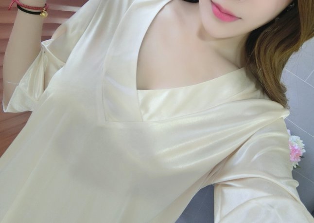 如果你们没跟公婆住一起，尽量多穿这种丝滑睡衣，好穿舒适有魅力