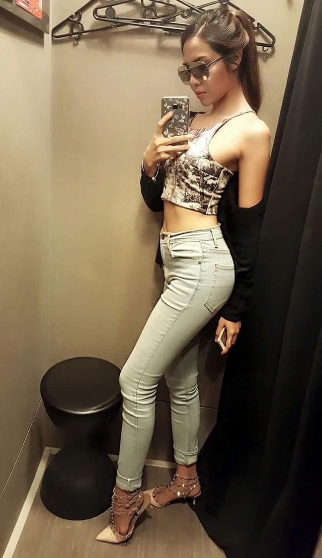 紧身牛仔裤，让你美出时髦范