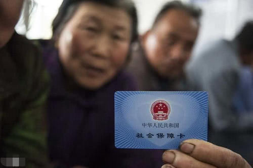  养老保险■养老保险15年和25年，退休后的工资差距有多大？看完