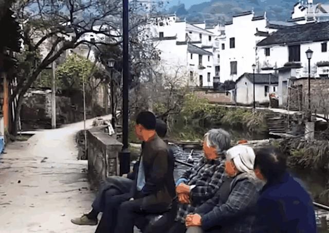 中国藏着一个绝美古村，距今600余年，就在湖南省！