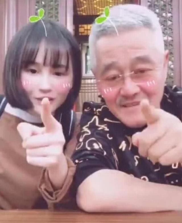 网曝球球分手原因,天佑未婚生子,被封杀赔了很多钱