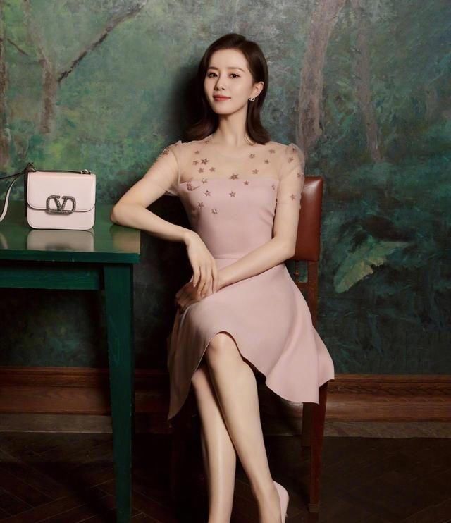  「小妙」掌握变白小妙招，从颜色上入手，你也可以像明星一样引人注目！