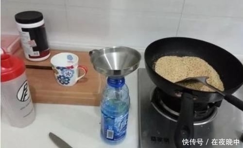 『自制』要想鱼上岸就拿粮食换!图文详解自制特效鲫鱼窝料