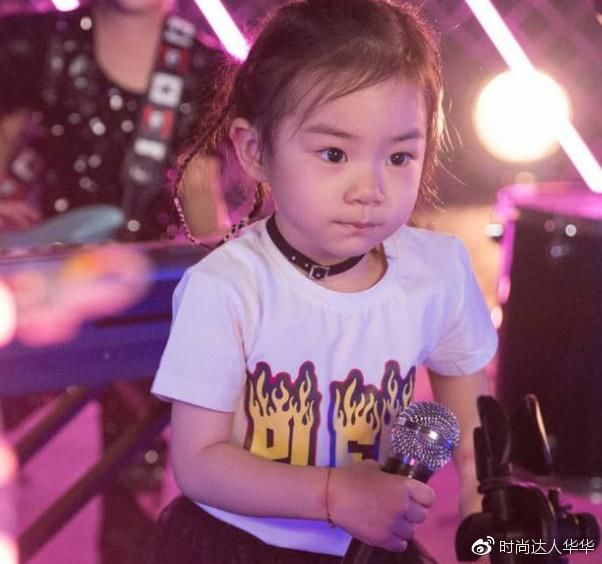 戚薇的女儿和李小璐的女儿！差距这么大？