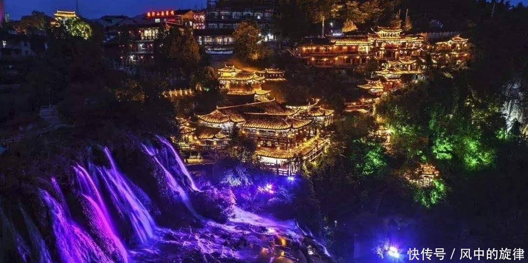 中国唯一建在瀑布之上的千年古镇，风景不输乌镇，夜景堪比洪崖洞