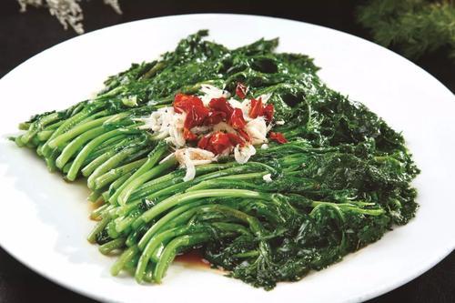  「不少」亩收3000斤，一年能采收3次，一斤卖8元，农民却不愿种