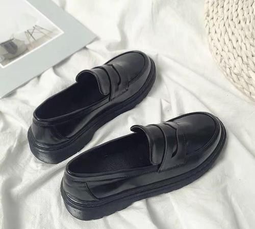  「轻松」不同材质的鞋子难清洗？聪明的人学会这3招，轻松不费劲！
