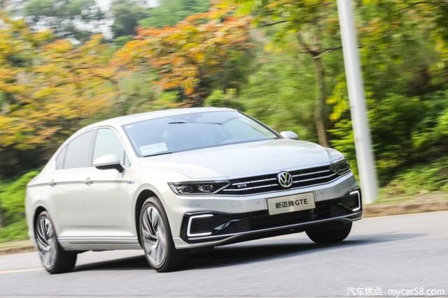  #舒适#搭1.4T+电机混动系统，座舱舒适外观大气，试驾全新迈腾GTE
