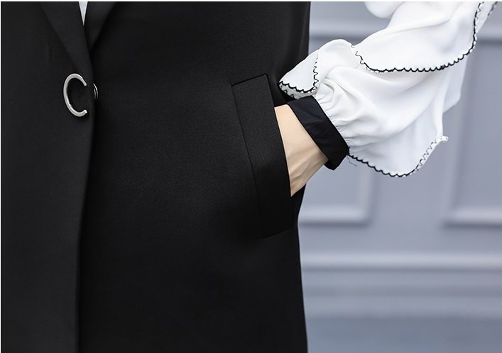 立秋过后，少穿裙子!今年流行气质套装，70后妈妈穿洋气又时髦